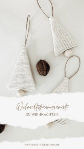 Ornamente aus Baumwollgarn und Holzperlen